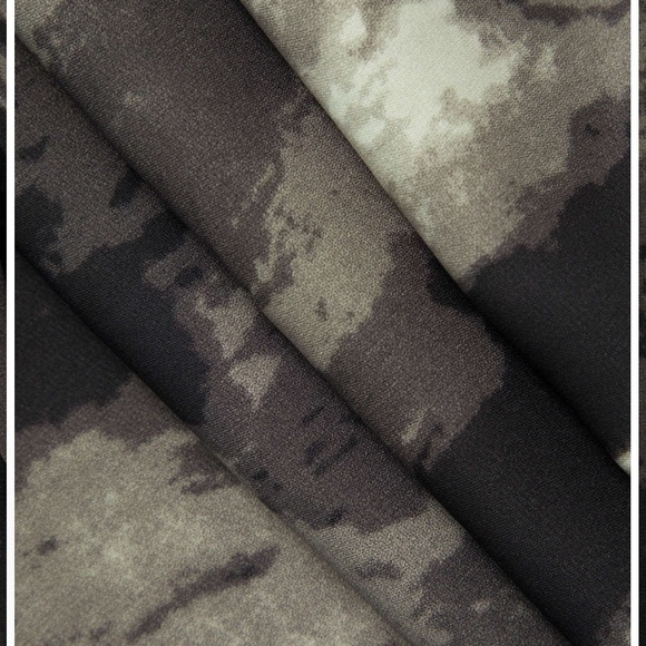 Tie-dye drawstring, wide, leg pants NWT - Picture 5 of 10